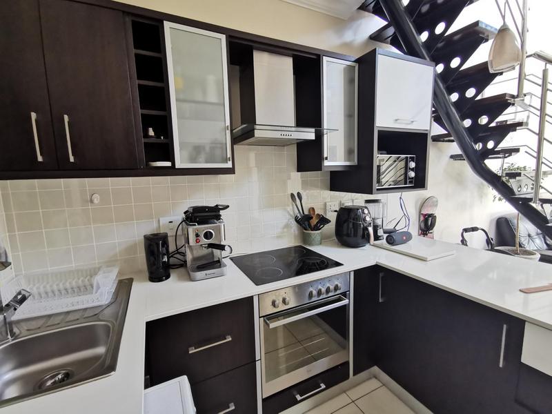 To Let 2 Bedroom Property for Rent in Bloubergrant Western Cape